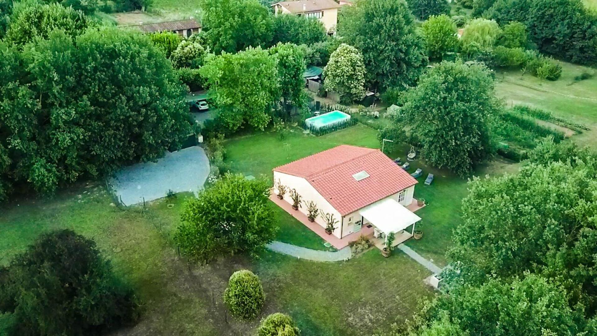 Villa Bassotta, A Charming Cottage Lucca Eksteriør billede
